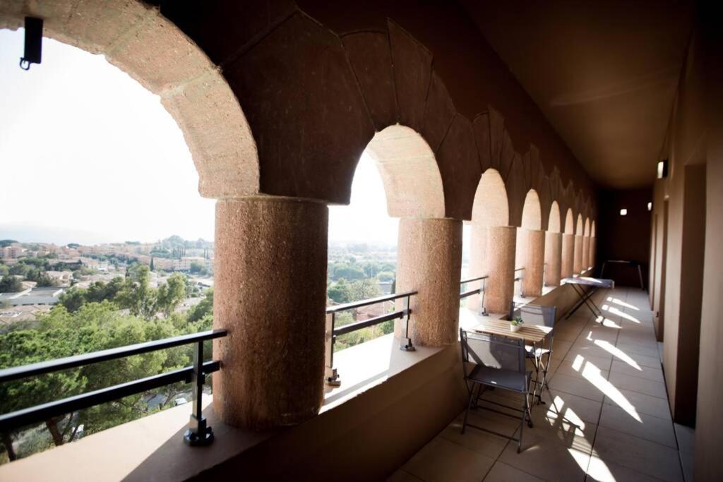 Magnifique Appartement Avec Vue Imprenable Ла-Лонд-ле-Мор Экстерьер фото