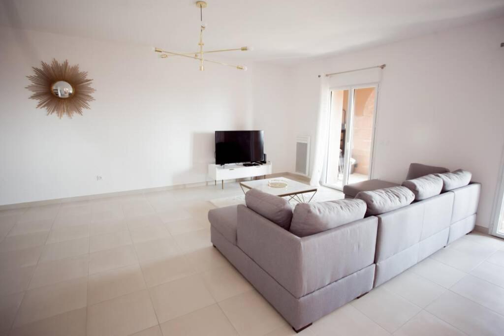 Magnifique Appartement Avec Vue Imprenable Ла-Лонд-ле-Мор Экстерьер фото